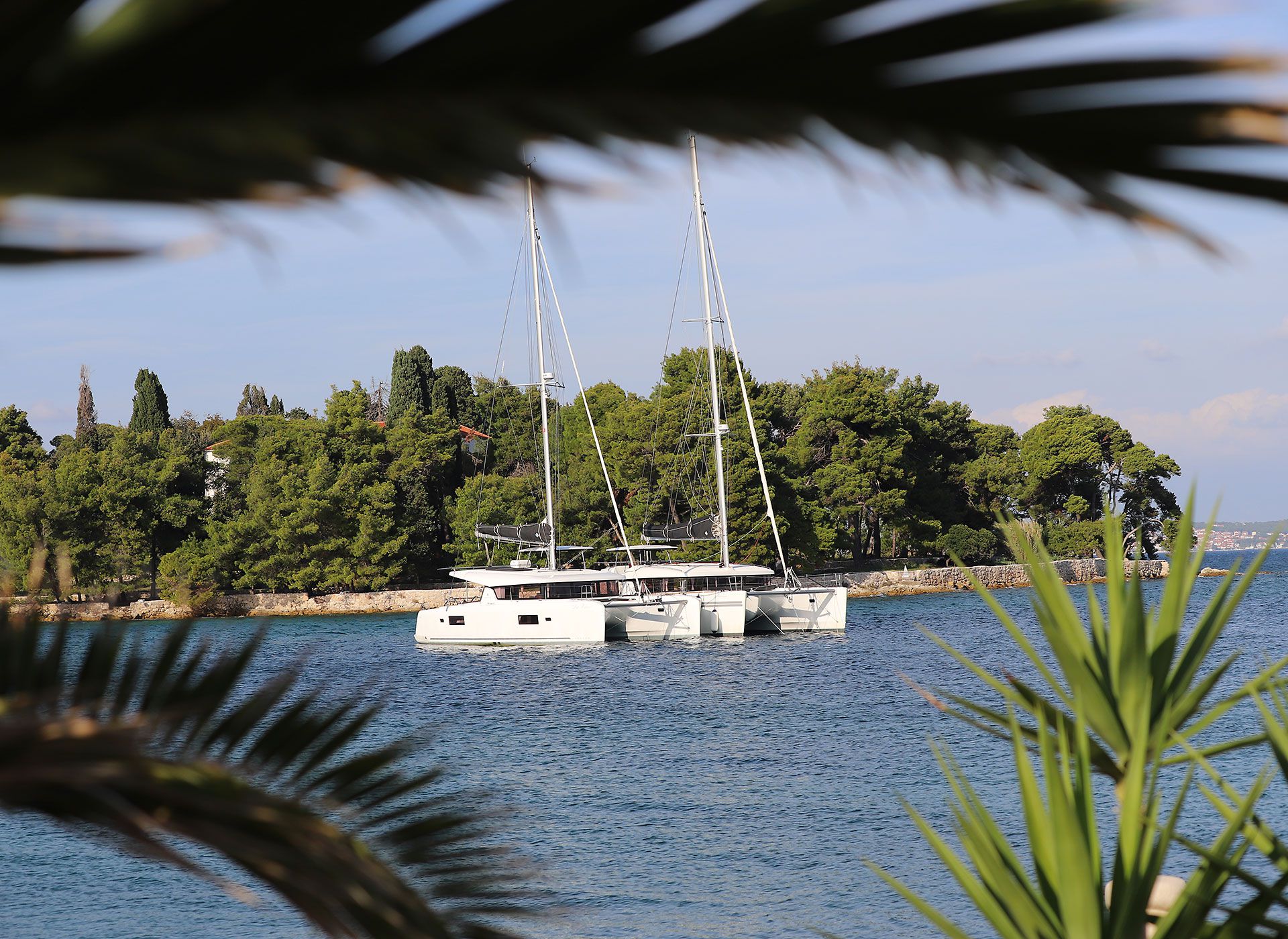 book catamaran online, catamaran charter, sailing