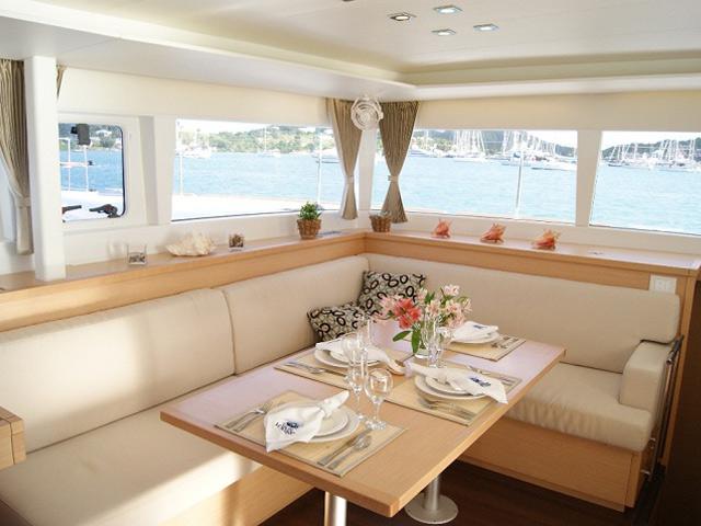 Book yachts online - catamaran - Lagoon 450 - Zlata - rent