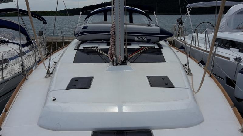 Book yachts online - sailboat - Dufour 410 Grand Large - Gira - rent