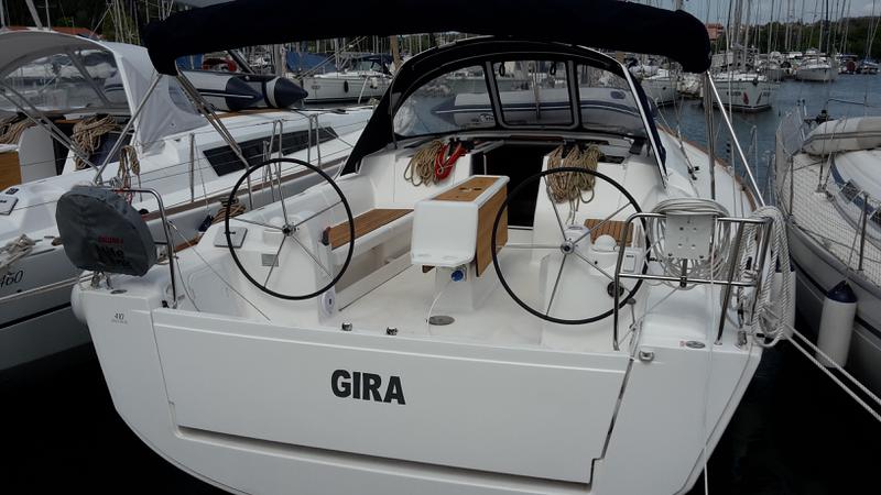 Book yachts online - sailboat - Dufour 410 Grand Large - Gira - rent