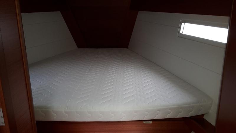 Book yachts online - sailboat - Dufour 410 Grand Large - Gira - rent