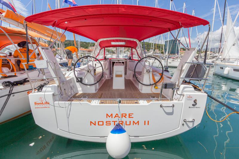 Book yachts online - sailboat - Oceanis 38.1 - MARE NOSTRUM II - rent