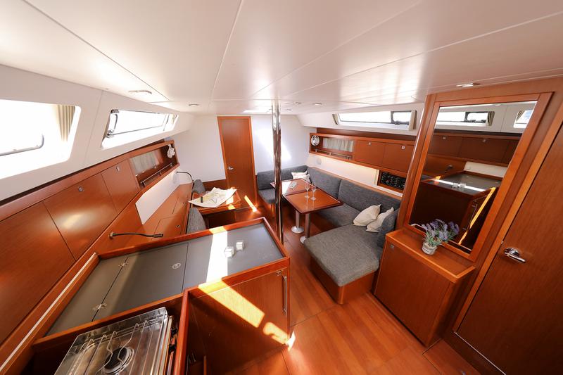 Book yachts online - sailboat - Oceanis 41 - ZYNTHA - rent