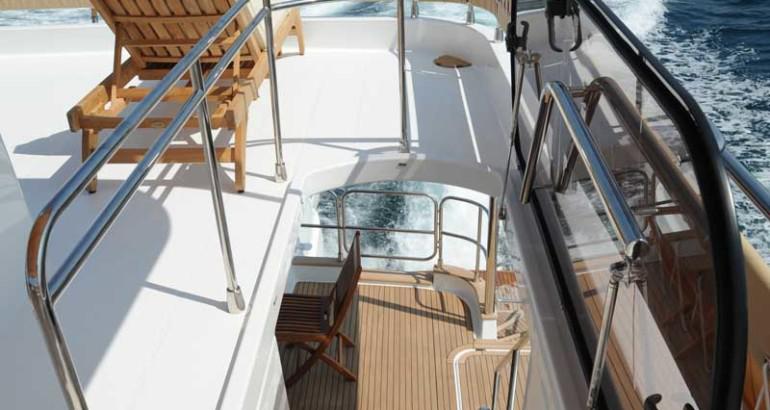Book yachts online - powercatamaran - Fountaine Pajot Queensland 55 - Actium IV - rent