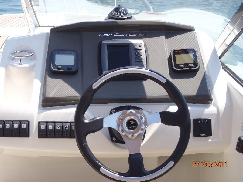 Book yachts online - motorboat - Jeanneau Cap Camarat 7.5 DC - no name - rent