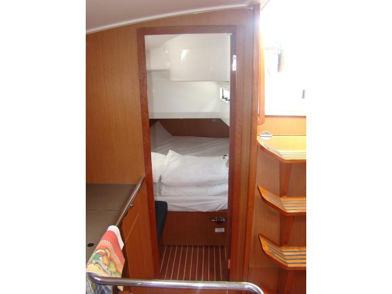 Book yachts online - sailboat - Bavaria Cruiser 36 - AMIGA 3 - rent