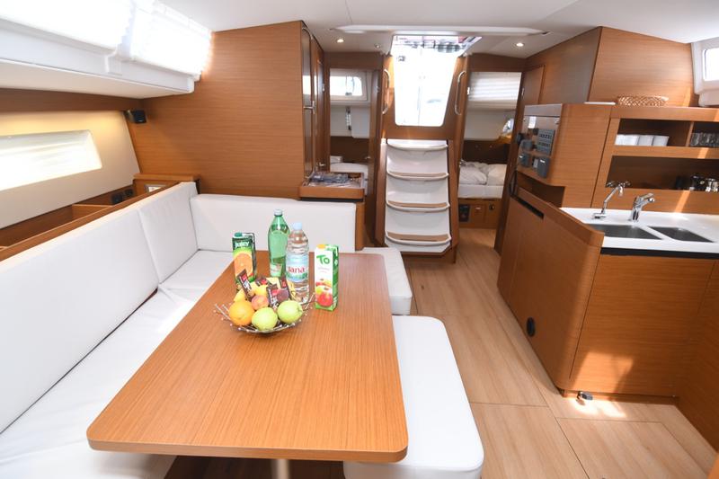 Book yachts online - sailboat - Sun Odyssey 490 &quot;LUXE&quot; - Caruso - rent