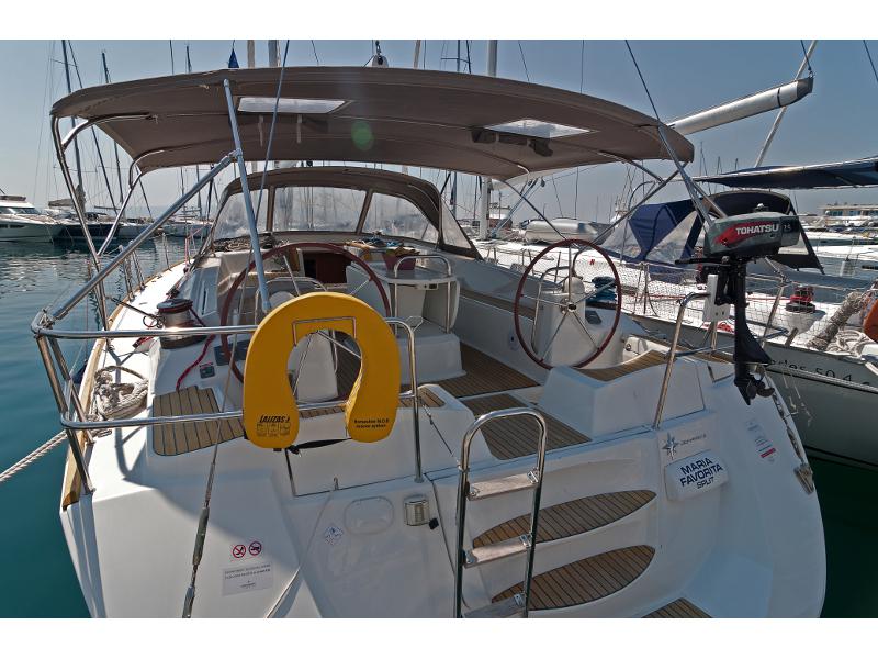 Book yachts online - sailboat - Jeanneau 53 - Maria Favorita - rent