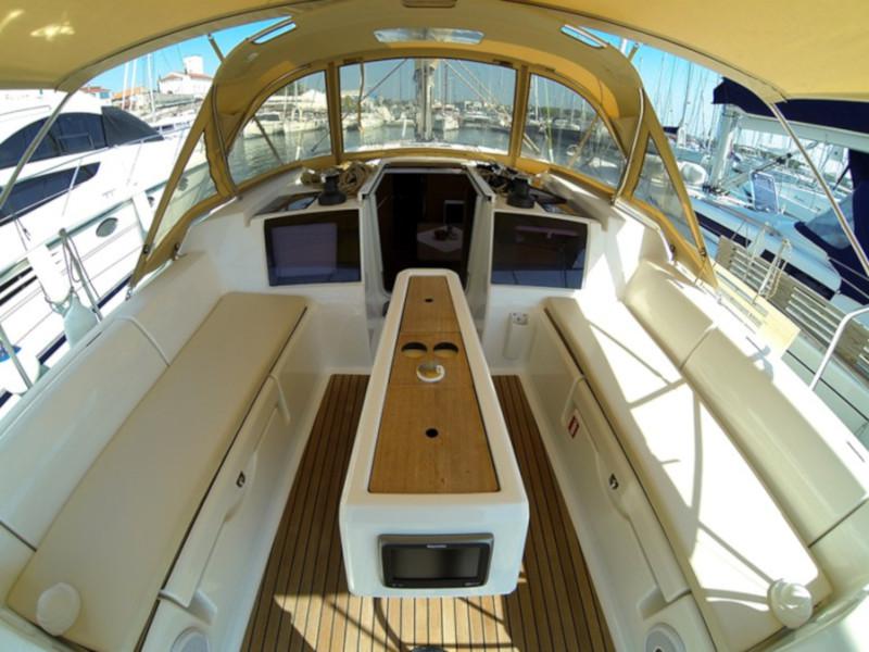 Book yachts online - sailboat - Dufour 382 Grand Large - Pleasant Company - rent