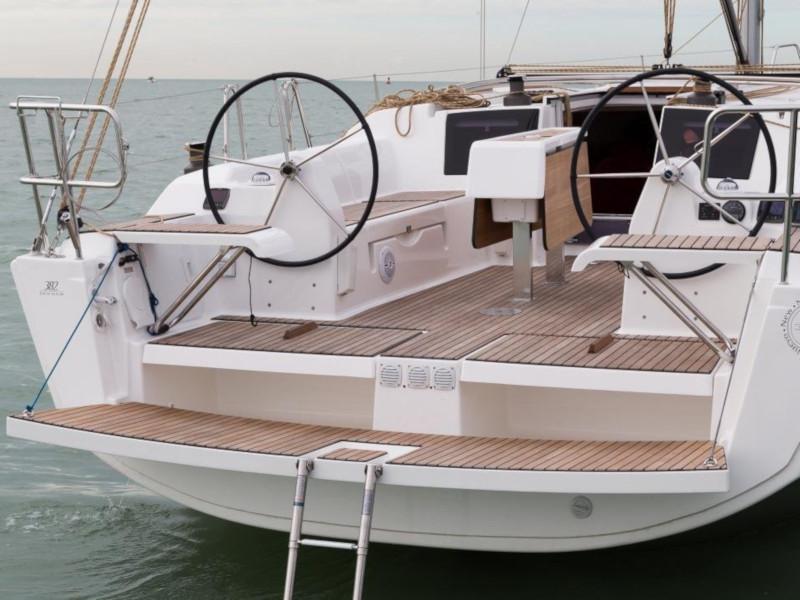 Book yachts online - sailboat - Dufour 382 Grand Large - Pleasant Company - rent