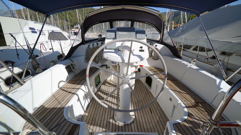 Book yachts online - sailboat - Sun Odyssey 35 - Mira - rent