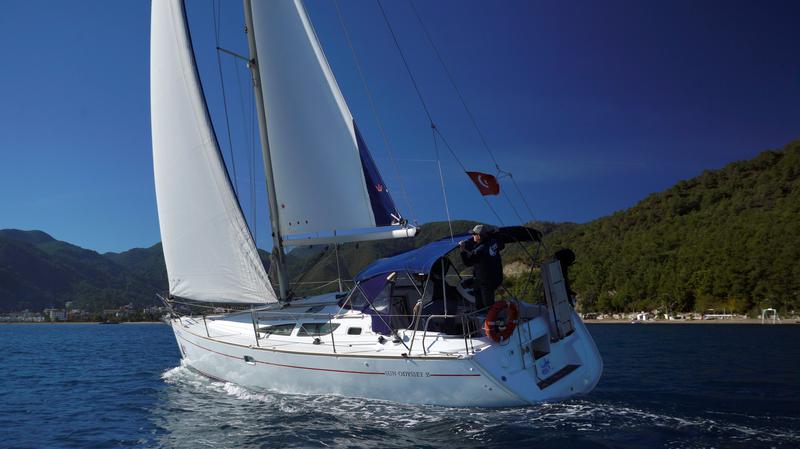 Book yachts online - sailboat - Sun Odyssey 35 - Mira - rent