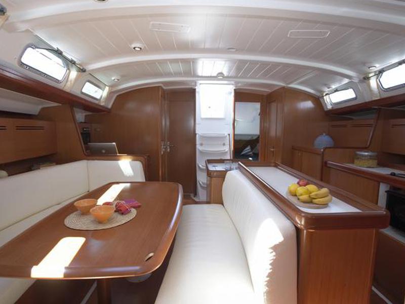 Book yachts online - sailboat - Cyclades 50.5 - Lady Kiki II - rent