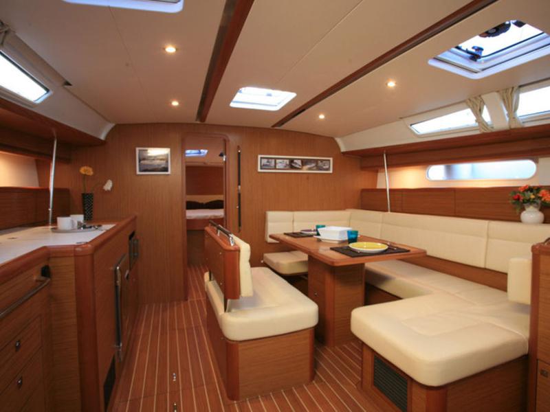 Book yachts online - sailboat - Sun Odyssey 49i - ath49i01 - rent