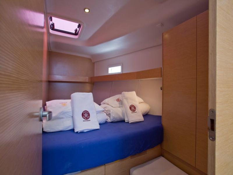 Book yachts online - sailboat - Elan 494 Impression (6) - Fiji - rent