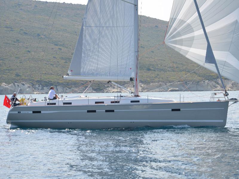 Book yachts online - sailboat - Bavaria Cruiser 50 - Aladar - Solar Panel - rent