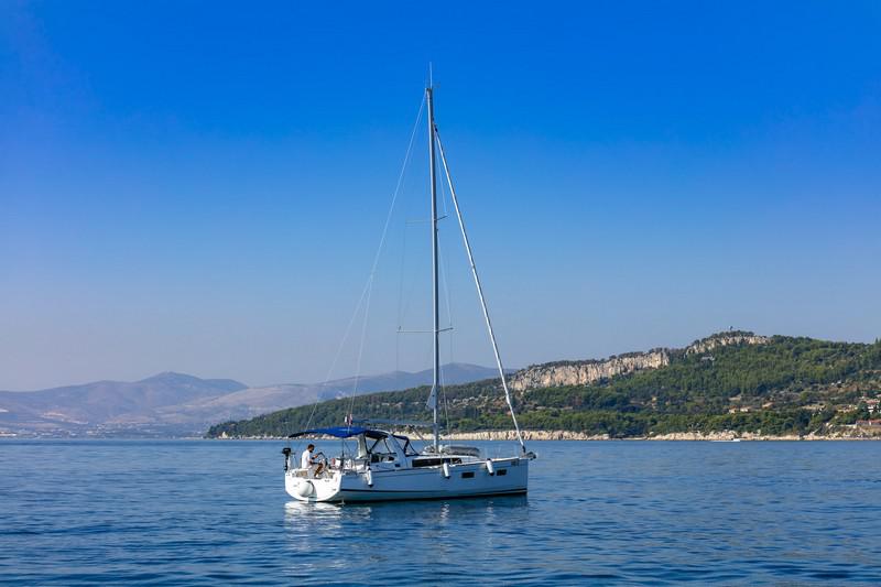 Book yachts online - sailboat - Beneteau Oceanis 38.1 - ANIMA MARIS 1 - rent