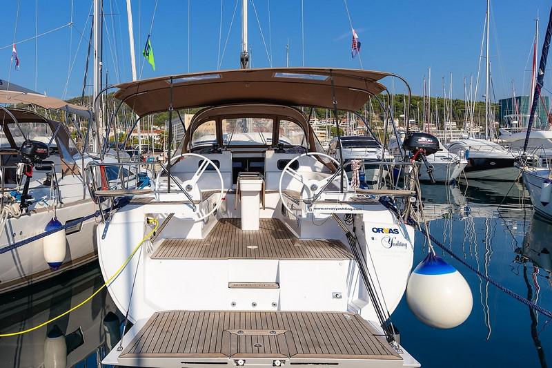 Book yachts online - sailboat - Elan 45 Impression - NUGAL - rent