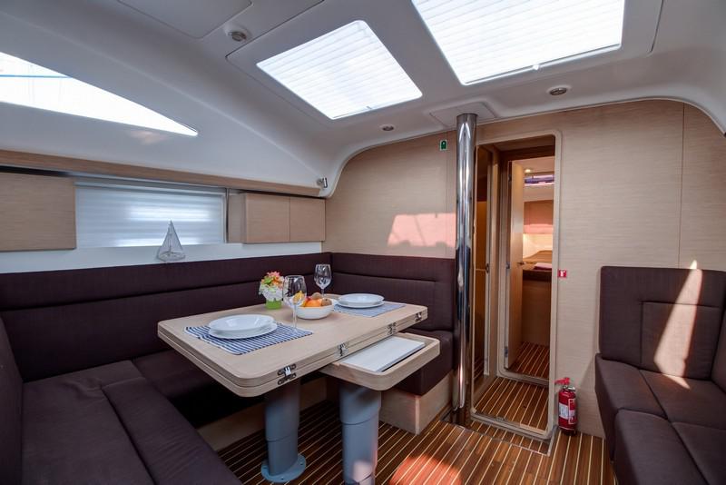 Book yachts online - sailboat - Elan 45 Impression - NUGAL - rent