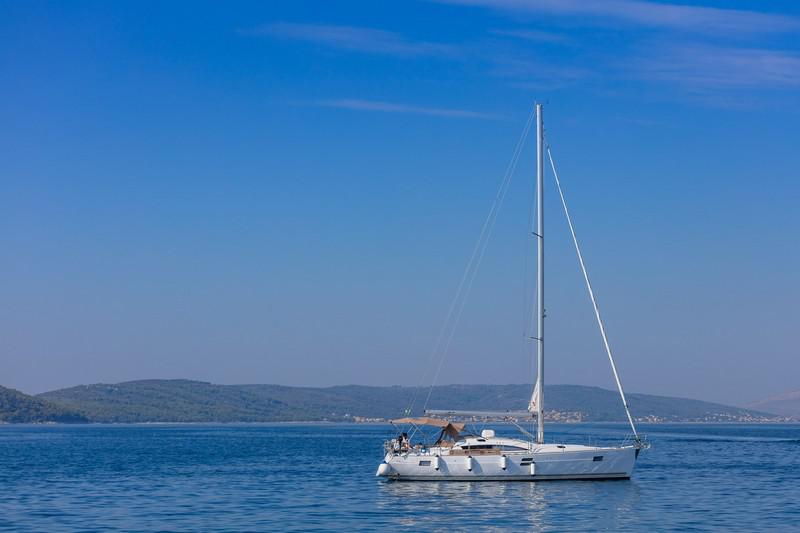 Book yachts online - sailboat - Elan 45 Impression - NUGAL - rent
