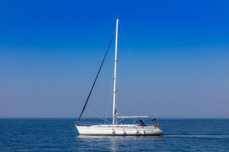 Book yachts online - sailboat - Bavaria 49 - ANGELA - rent