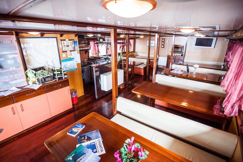Book yachts online - motorboat - Motoryacht Azimut - Azimut - rent