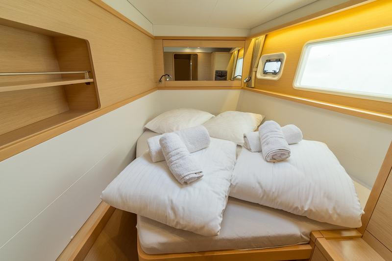 Book yachts online - catamaran - Lagoon 450 Sport - Michelangelo - rent
