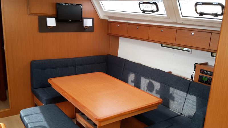 Book yachts online - sailboat - Bavaria Cruiser 46 - Katina - rent