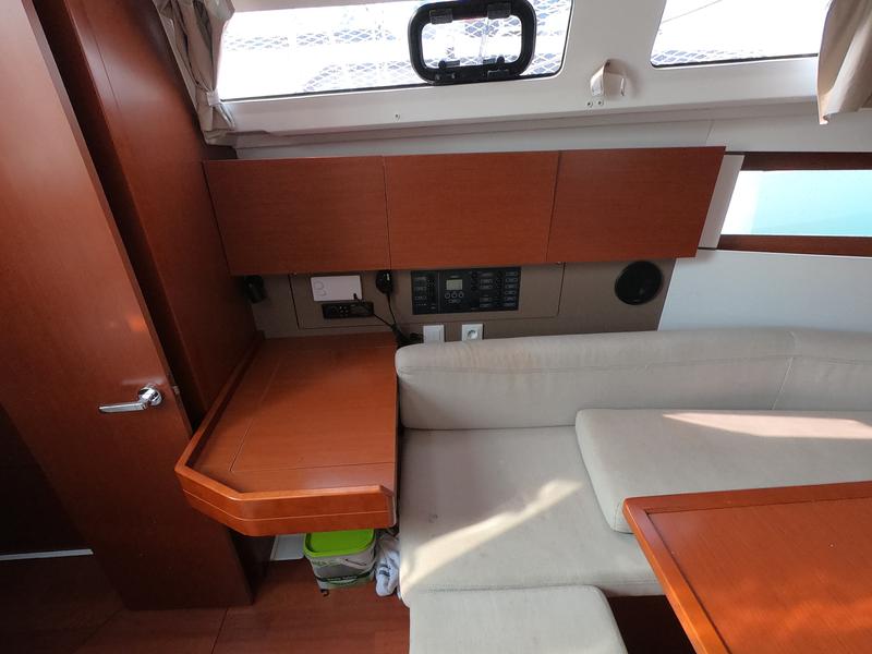 Book yachts online - sailboat - Oceanis 35.1 - Abeona - rent