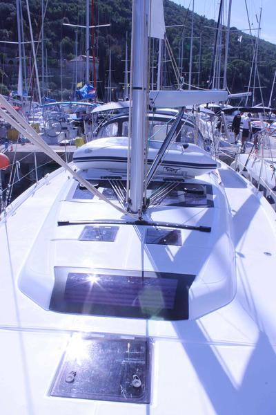 Book yachts online - sailboat - Dufour 430 Grand Large - Marlera - rent