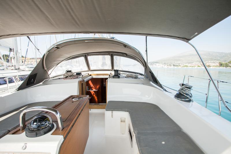 Book yachts online - sailboat - Bavaria Cruiser 51 - Game Point - rent