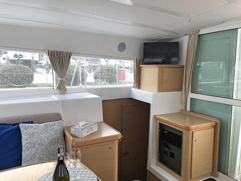 Book yachts online - catamaran - Lagoon 420 - TABASCO  - rent