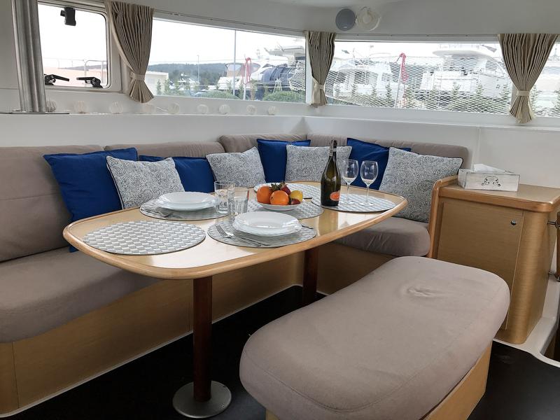 Book yachts online - catamaran - Lagoon 420 - TABASCO  - rent