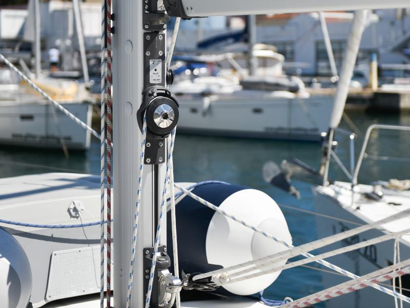 Book yachts online - sailboat - Bavaria Cruiser 41 - NIXIE - rent