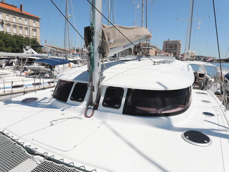 Book yachts online - catamaran - Lipari 41 - LUBI - rent
