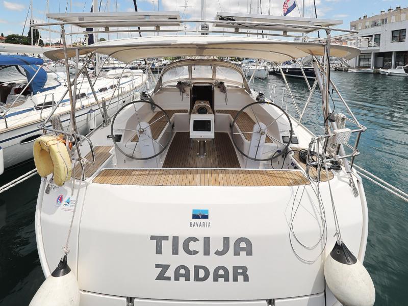 Book yachts online - sailboat - Bavaria Cruiser 46 - TICIJA - rent