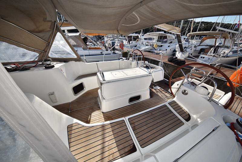 Book yachts online - sailboat - Sun Odyssey 44 i - Sveamare - rent