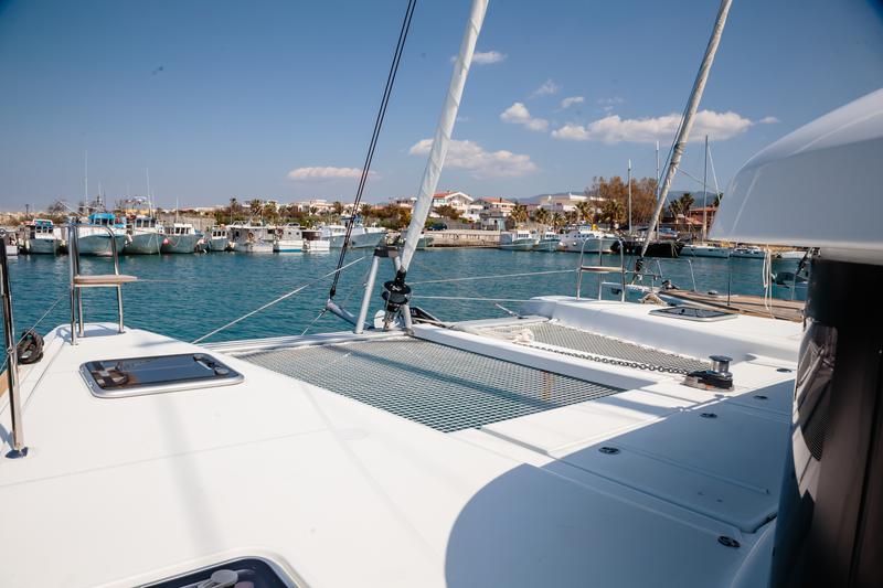 Book yachts online - catamaran - Lagoon 40 - Nereo - Standard line - rent