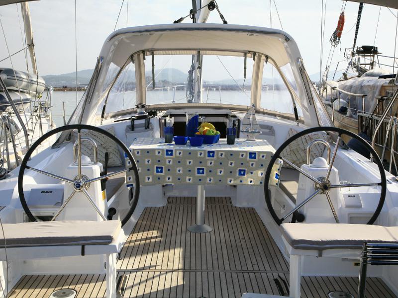 Book yachts online - sailboat - Beneteau Oceanis 38 - ADA - rent