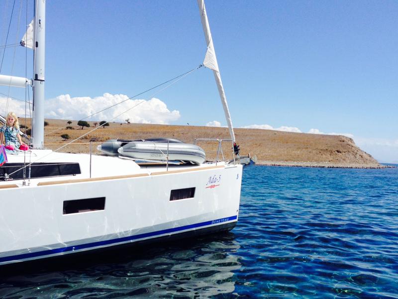 Book yachts online - sailboat - Beneteau Oceanis 38 - ADA - rent