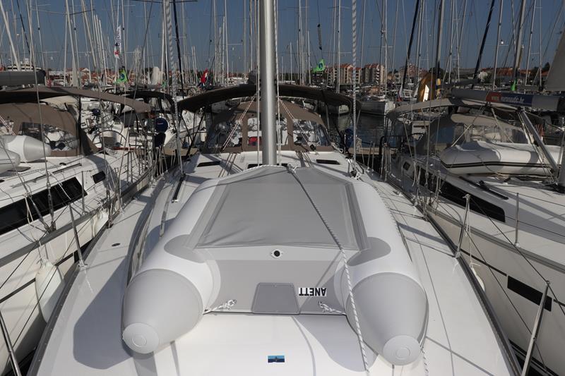 Book yachts online - sailboat - Bavaria Cruiser 46 - Anett - rent