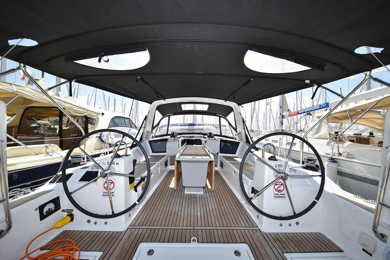 Book yachts online - sailboat - Oceanis 41.1 - Dalmatinka - rent