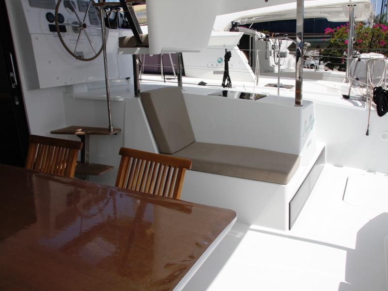Book yachts online - catamaran - Lucia 40 - Sky Maria - rent