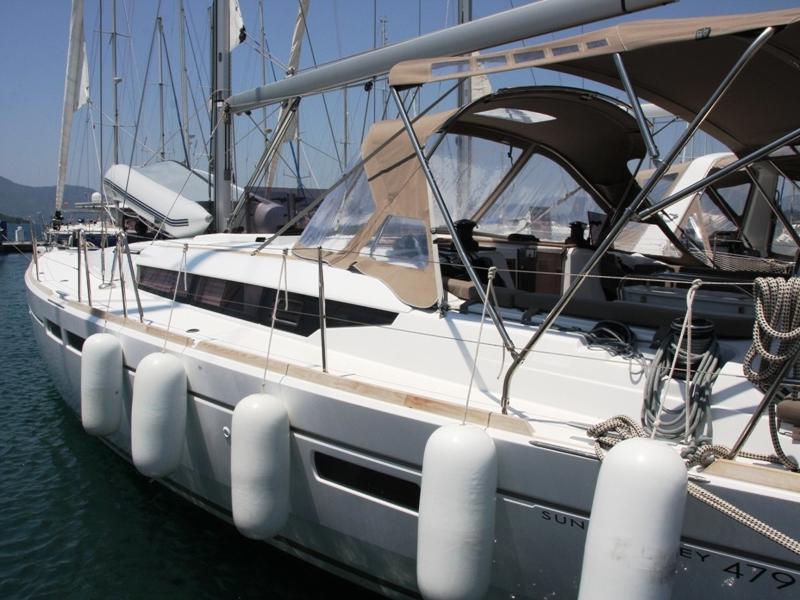 Book yachts online - sailboat - Sun Odyssey 479 - Sky Selin - rent