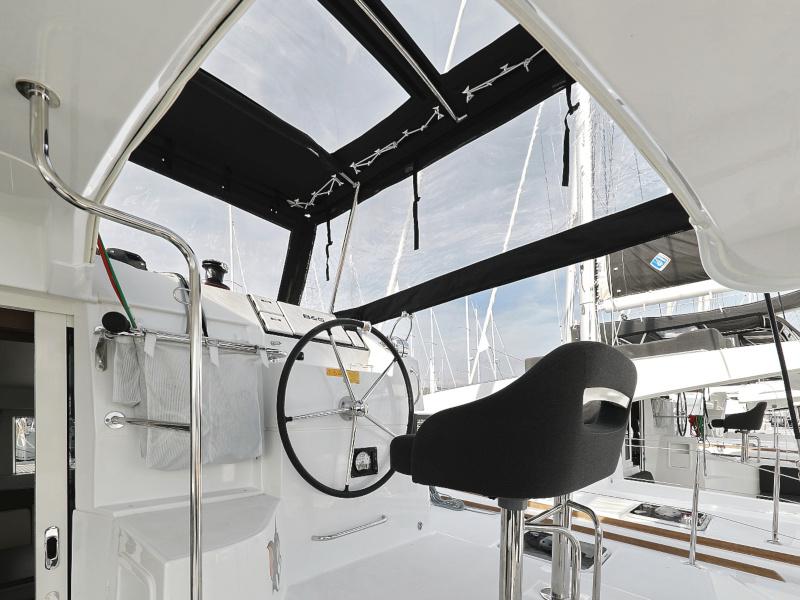 Book yachts online - catamaran - Lagoon 40 - TOM &amp; JERRY - rent
