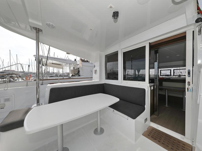 Book yachts online - catamaran - Lagoon 40 - TOM &amp; JERRY - rent