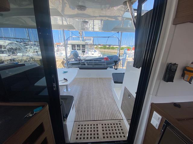 Book yachts online - catamaran - Lagoon 42 - FAT CAT - rent