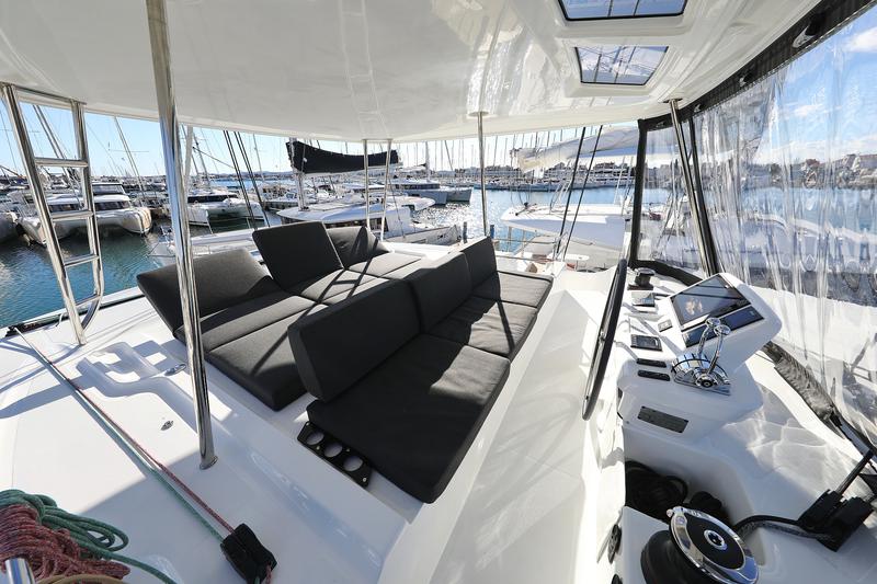 Book yachts online - catamaran - Lagoon 50 - CELESTE DEL MAR - rent