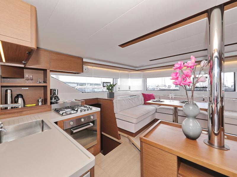 Book yachts online - catamaran - Lagoon 50 - 50 CENT - rent