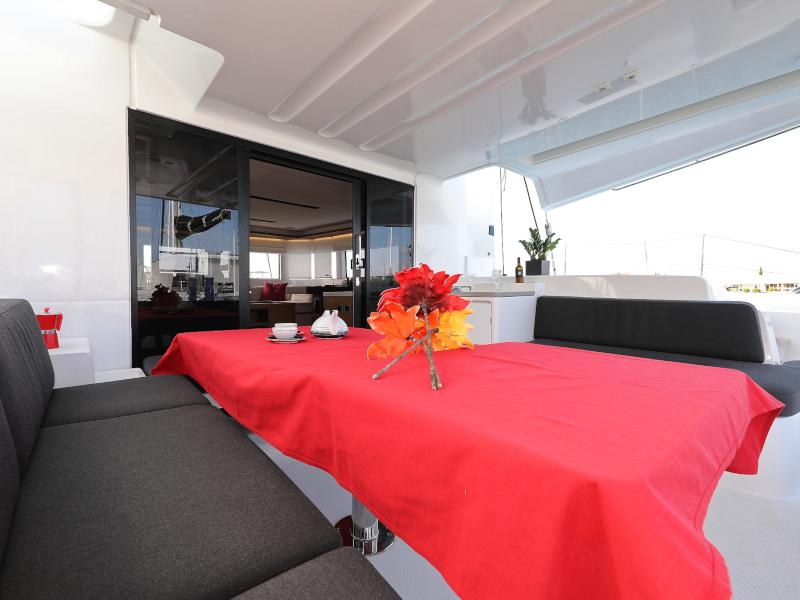 Book yachts online - catamaran - Lagoon 50 - 50 CENT - rent